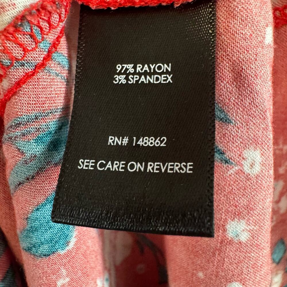 Torrid Size 1 Red Floral Top - Picture 6 of 6